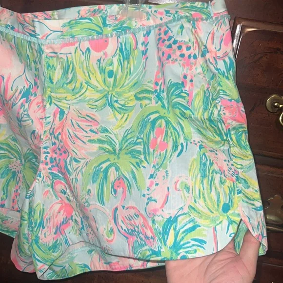 New with tags Lilly Pulitzer size 16 4” Adie Short Seasalt Blue On Parade Print - Picture 7 of 14